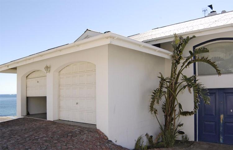 To Let 4 Bedroom Property for Rent in Llandudno Western Cape